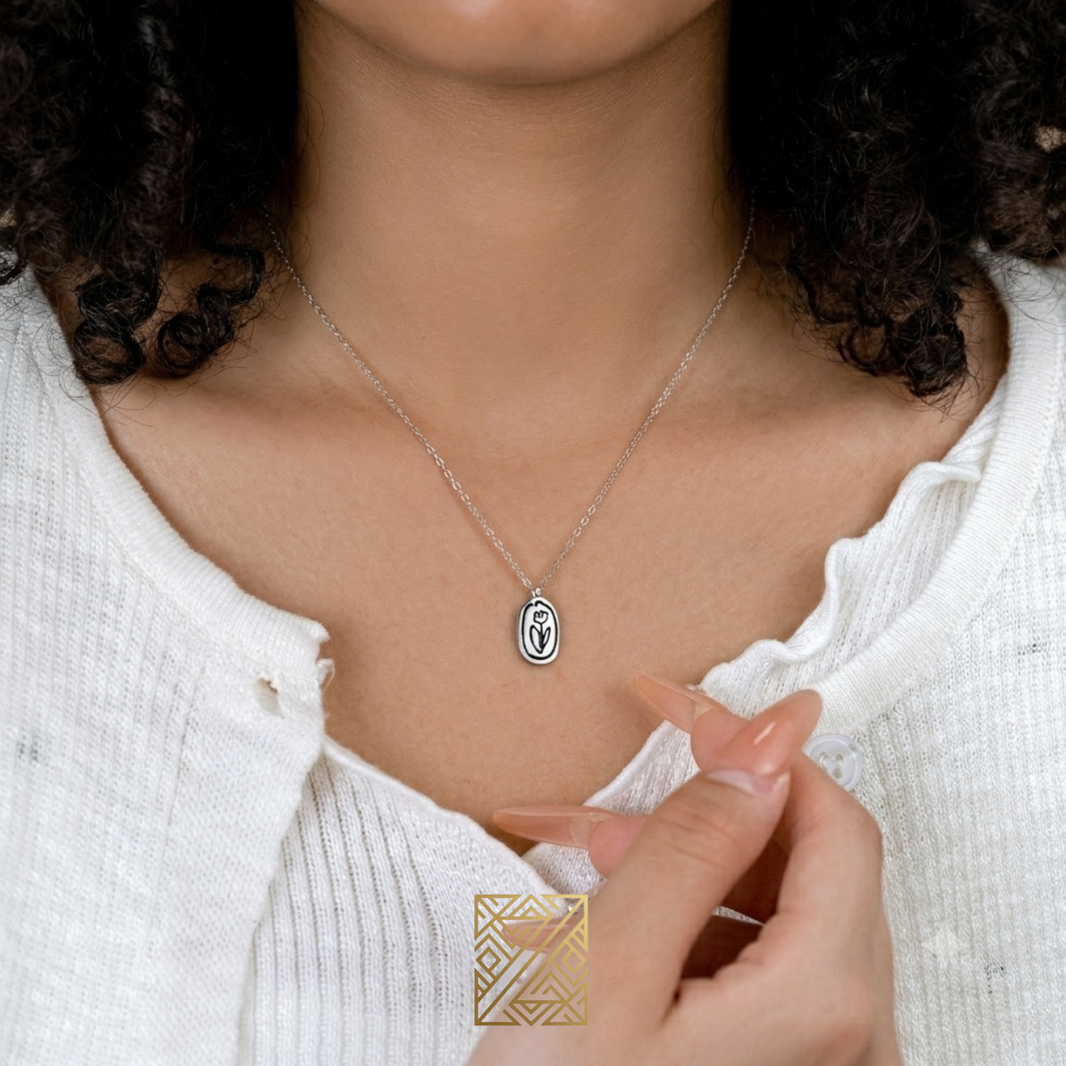 Le Tulia Collier